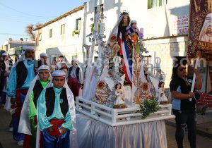 Gratitudes et doléances à la Vierge de La Tirana
