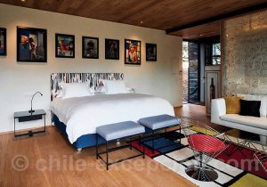 Holograph Suite, Vik