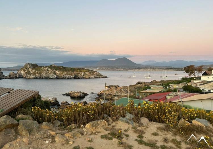 Fin de journée à la plage de Pichidangui
