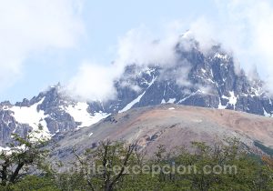 8-16.30.43-16.31.14 Le cerro Castillo du Chili, Patagonie australe
