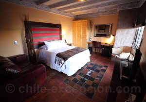 Chambre matrimoniale, Hotel Noi Borde Loa