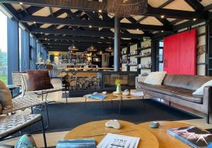 Salon convivial Kau Rio Serrano