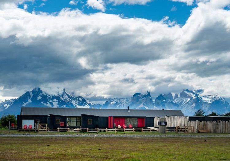 Vue globale Kau Rio Serrano Vue panoramique hôtel Patagonie Kau Rio Serrano