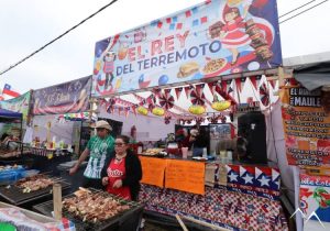 stand de nourriture à las fiestas patrias