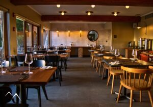 Salle de restauratio, petit-déjeuners et repas hôtel Las Cascadas Puerto Octay